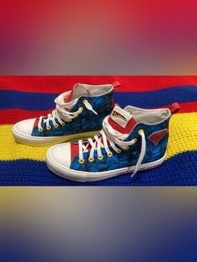 Superman Comic Panel High-Top Sneakers - Blue & Red
